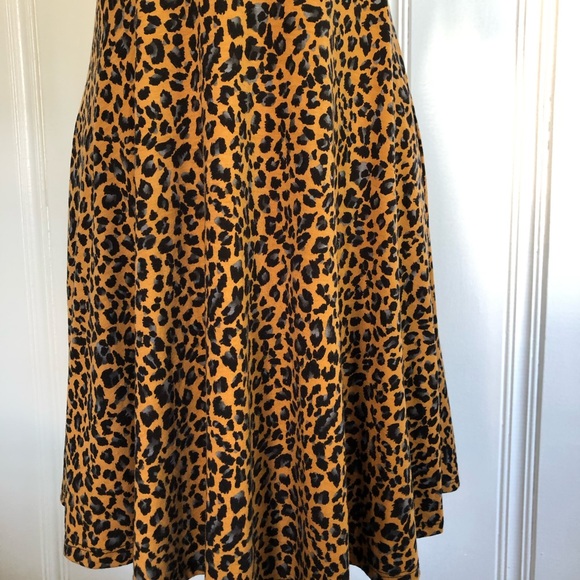 Cheetah print short sleeve flare dress - Picture 4 of 7